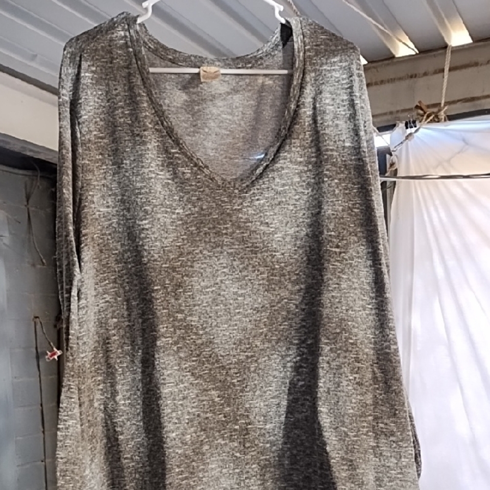 Faded Glory Women's Gray V-Neck Sweater